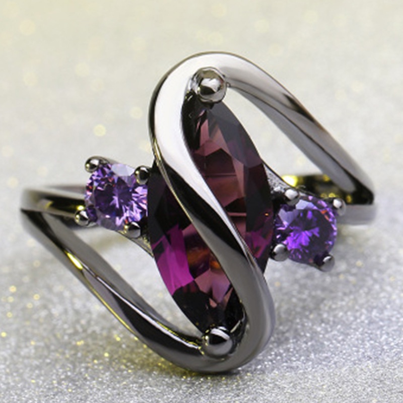 Cincin Sapphire Marquise Unik Bahan Stainless Steel Warna Hitam