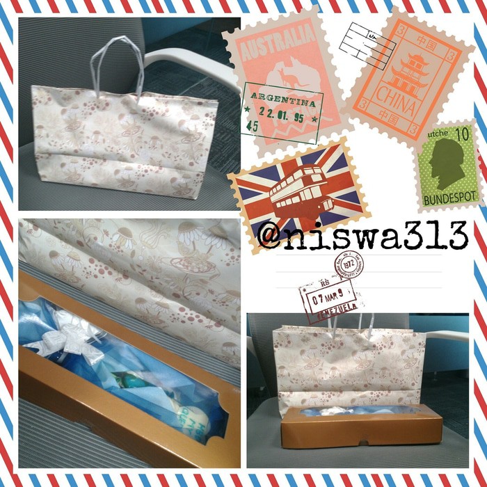 

Promo buket coklat bunga mawar n hellokitty kado unik murah spesial by LARVA