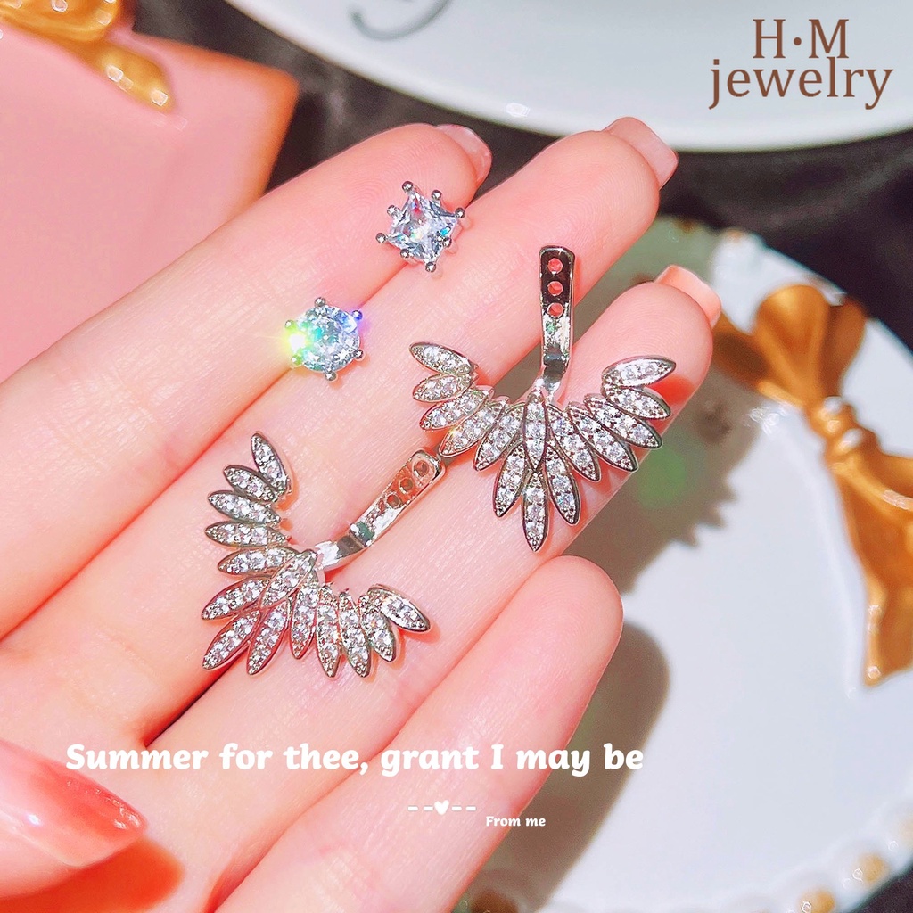 Anting Bentuk Sayap Malaikat Aksen Berlian Warna Putih