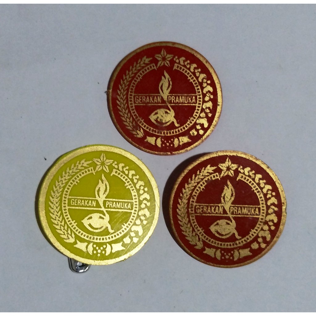 Pin/Lencana Tanda Topi Pramuka Cewek