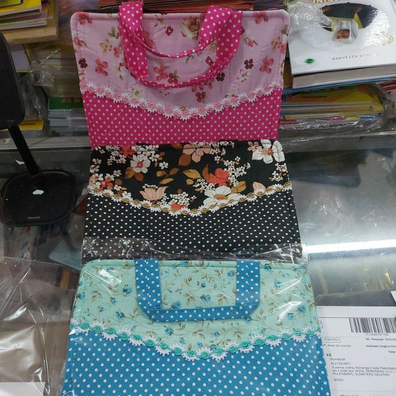 tas atau cover al quran a5 resleting ukuran 21x15cm