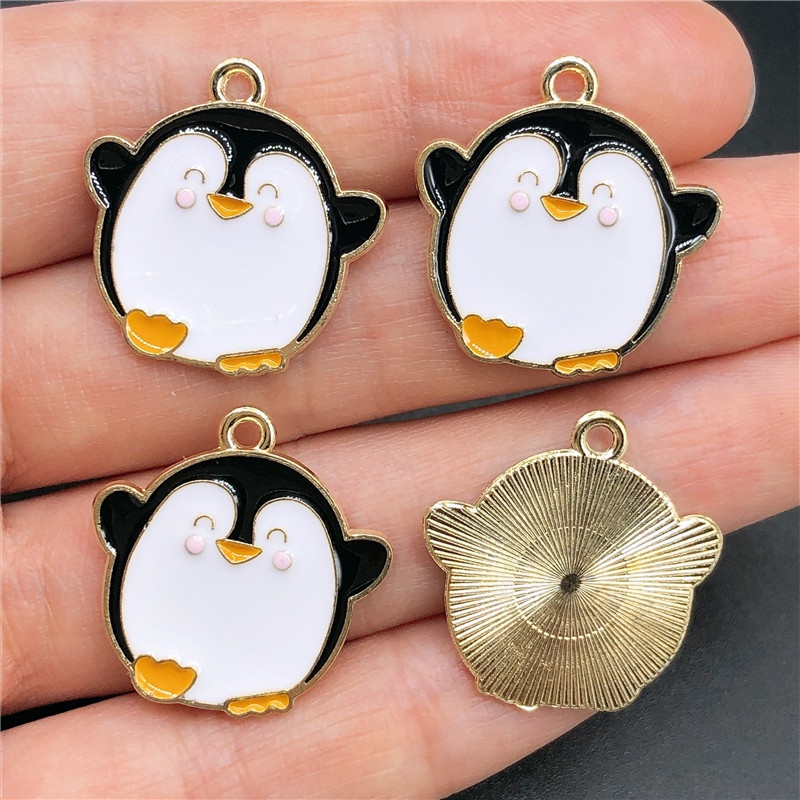 4pcs Liontin Bentuk Hewan Rubah Penguin Gajah Bahan Alloy Untuk Membuat Perhiasan Anting