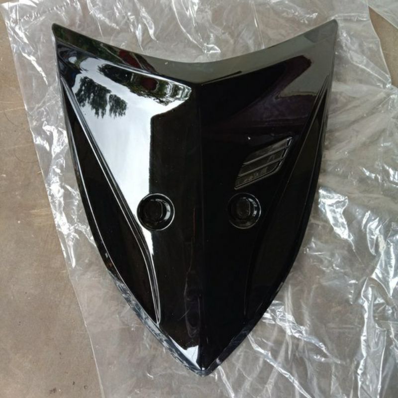 Dada dasi tameng kecil plat nomer atau tameng tutup aki vario 110 cw