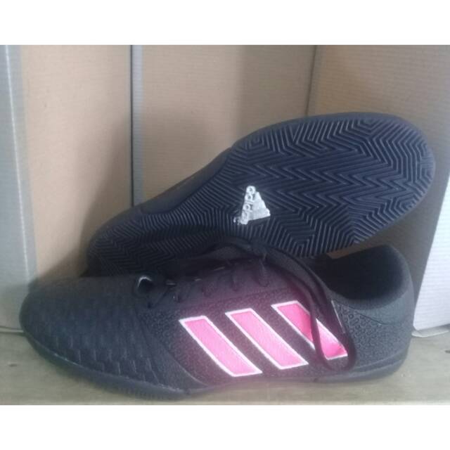 Sepatu Futsal BlackPink