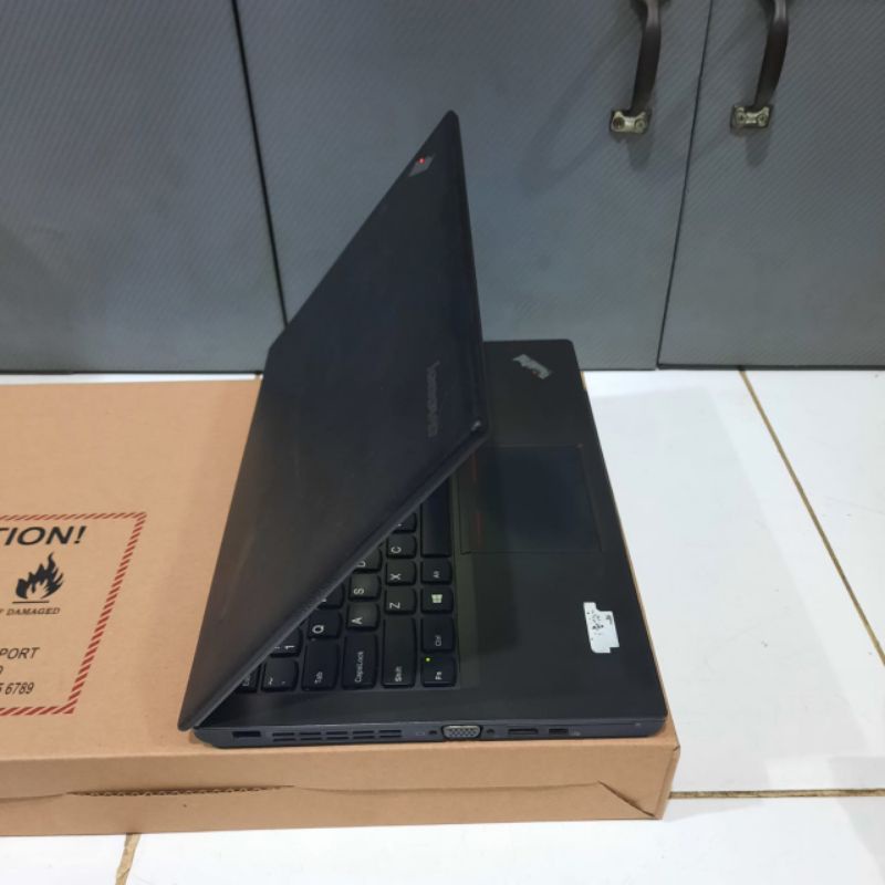 Laptop Lenovo Thinkpad X240 intel Cor i7-4600U Ram 8GB SSD 128GB Vga Intel HD Graphic family Slim Windows 10 64bit