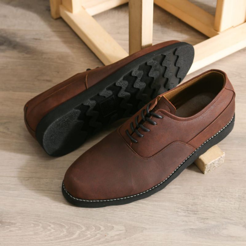 Sepatu kulit asli Crazy Horse sepatu pantofel crazy horse sepatu kerja warna coklat model marco