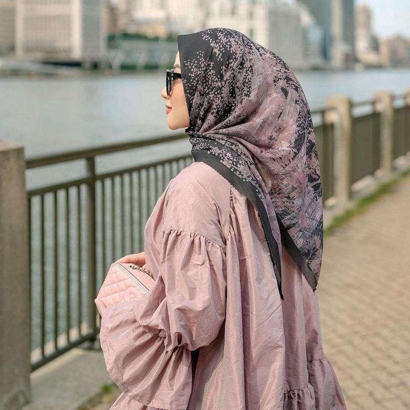 READY Buttonscarves New York Series 3 Courage EAST VILLAGE Voal Square Voal XL Syar'i