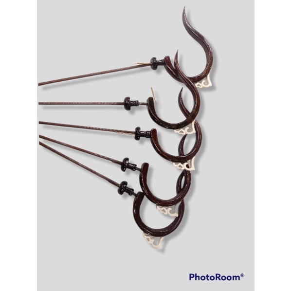 GANTUNGAN UNIK UNTUK SANGKAR MURAI DAN ANIS MERAH