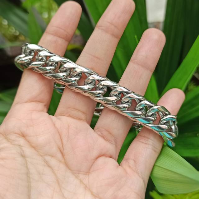 Gelang Pria Cowok  Rantai Titanium Silver Lebar 13mm