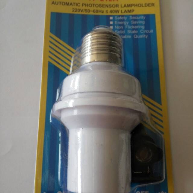 Fitting lampu Otomatis