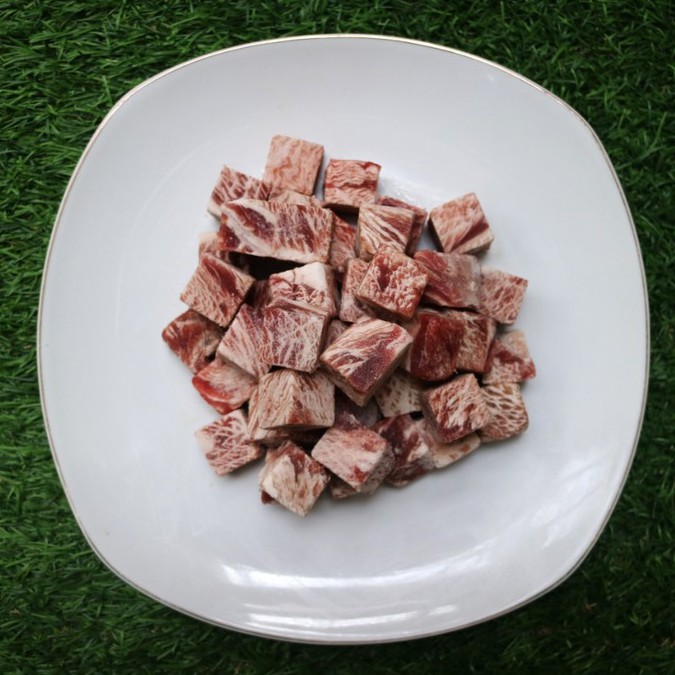 

Wagyu Meltique Saikoro Beef Cube 1kg | GLORY FARM