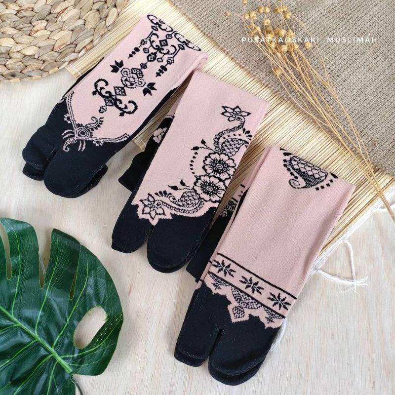 [ WARNA KULIT ] KAOS KAKI JEMPOL MOTIF CREAM SERIES