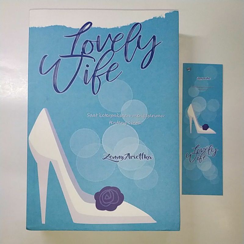 Lovely Wife novel by Zenny Arieffka