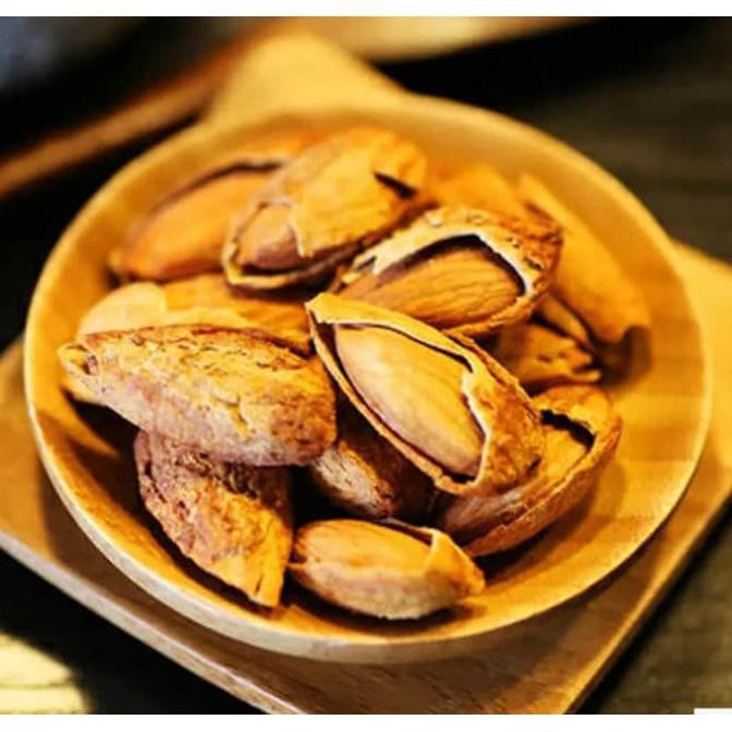 

500 GRAM KACANG ALMOND ROASTED/KACANG ALMOND PANGGANG IN SHELL USA DISKON Kode 1474
