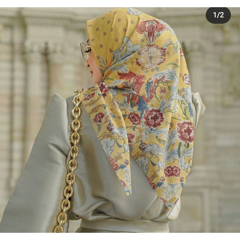 buttonscarves royale yellow