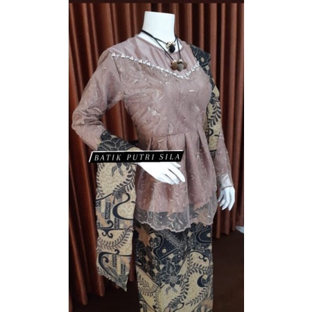 BAJU COUPLE KEBAYA MODERN~COUPLE GISELLA~COUPLE KEBAYA BATIK LAMARAN KONDANGAN/ KEBAYA WISUDA-KEBAYA MILO+ROK