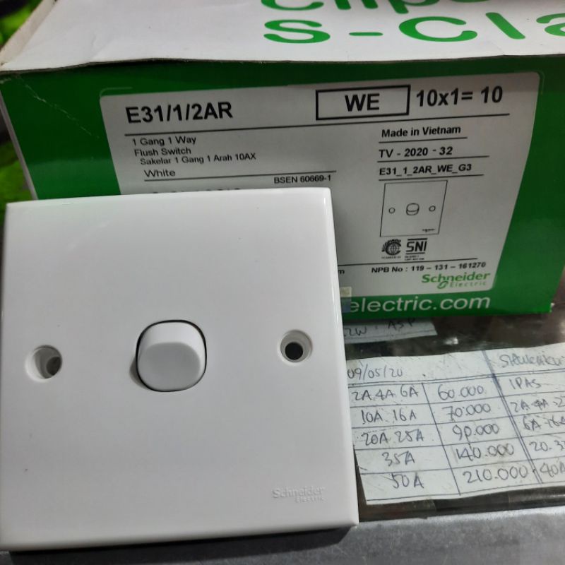 Saklar tunggal schneider s-classic clipsal