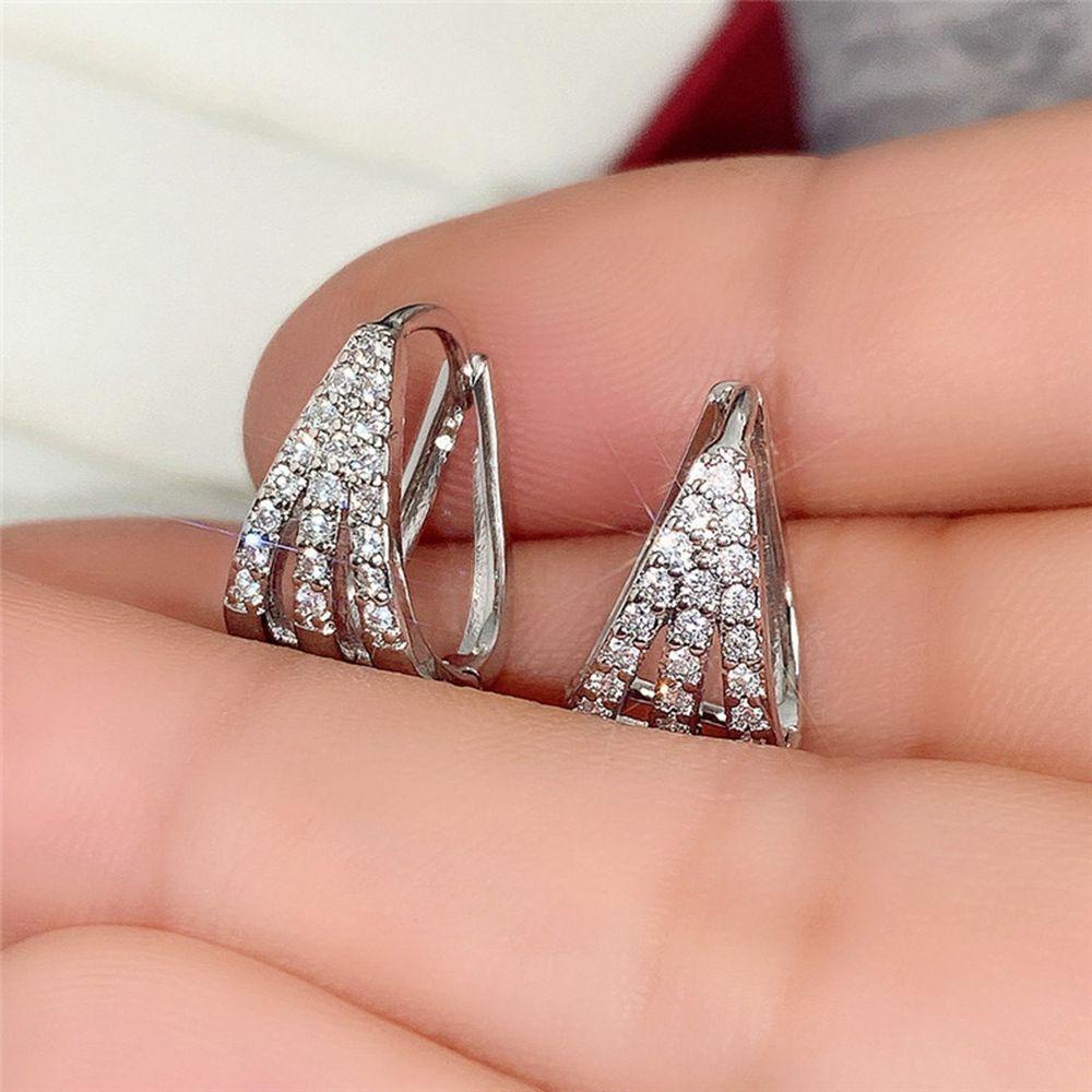 Needway Cakar Anting Pejantan Kepribadian Retro Unik Tiga Lapisan Emas Busur Logam Zirkon Gaya Korea Earrings