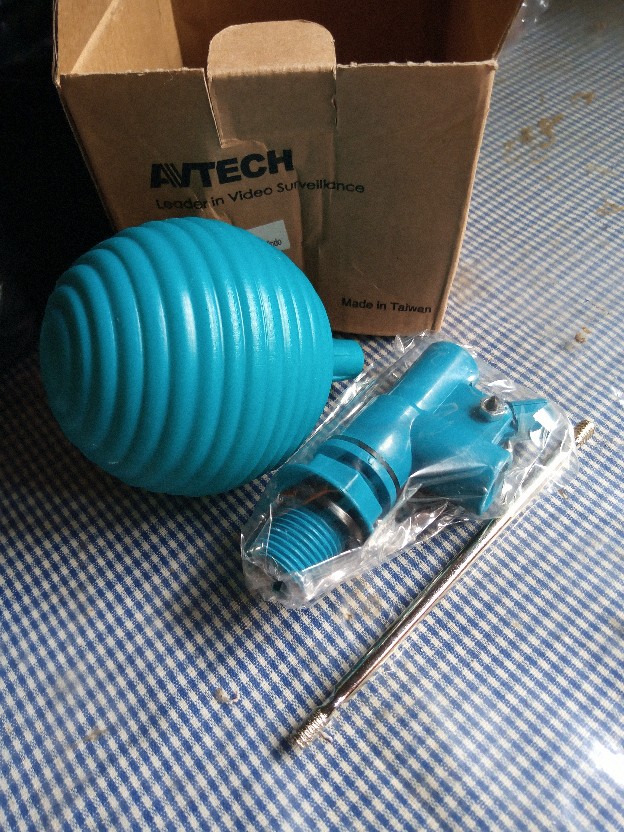 Pelampung Air Otomatis Ukuran 1/2 Inch Merek Tiptop- Keran Air Otomatis Pelampung Bola 