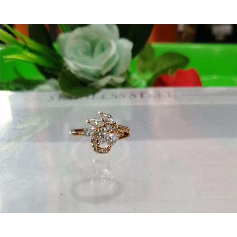 NEW&quot;&quot;Cincin wanita Titanium gold Anti karat motif pilihan RO-27 lapis emas