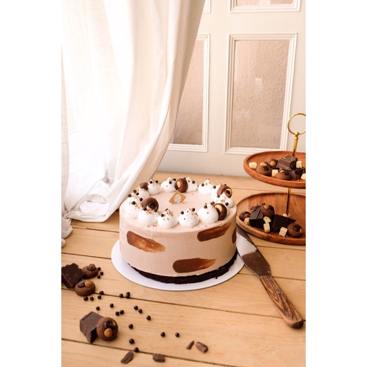 

BEBINI GELATI Arnold’s Cookie Gelato Cake Basha