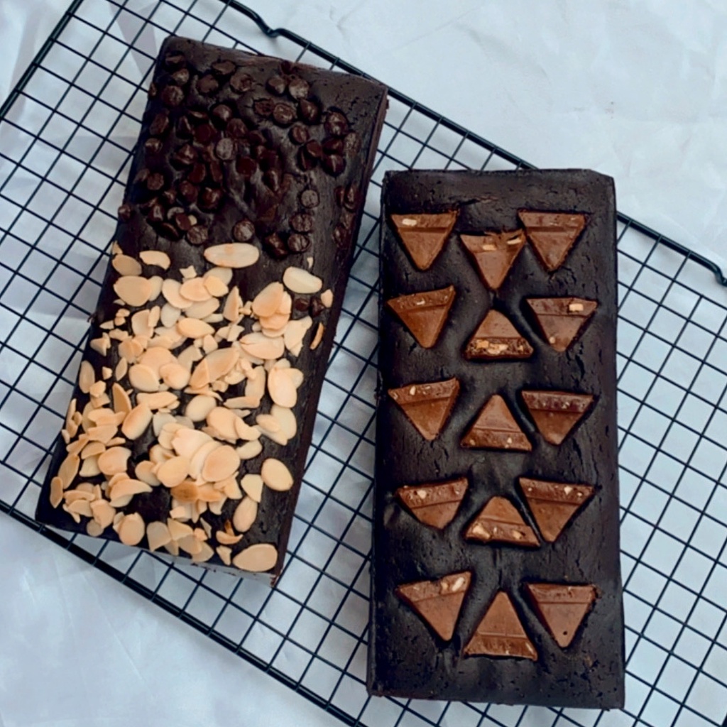 

Fudgy Brownies Mrs. Potts 22x10 cm