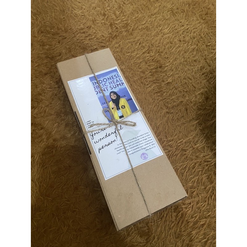 

Hadiah Wisuda Ulang Tahun Brownies