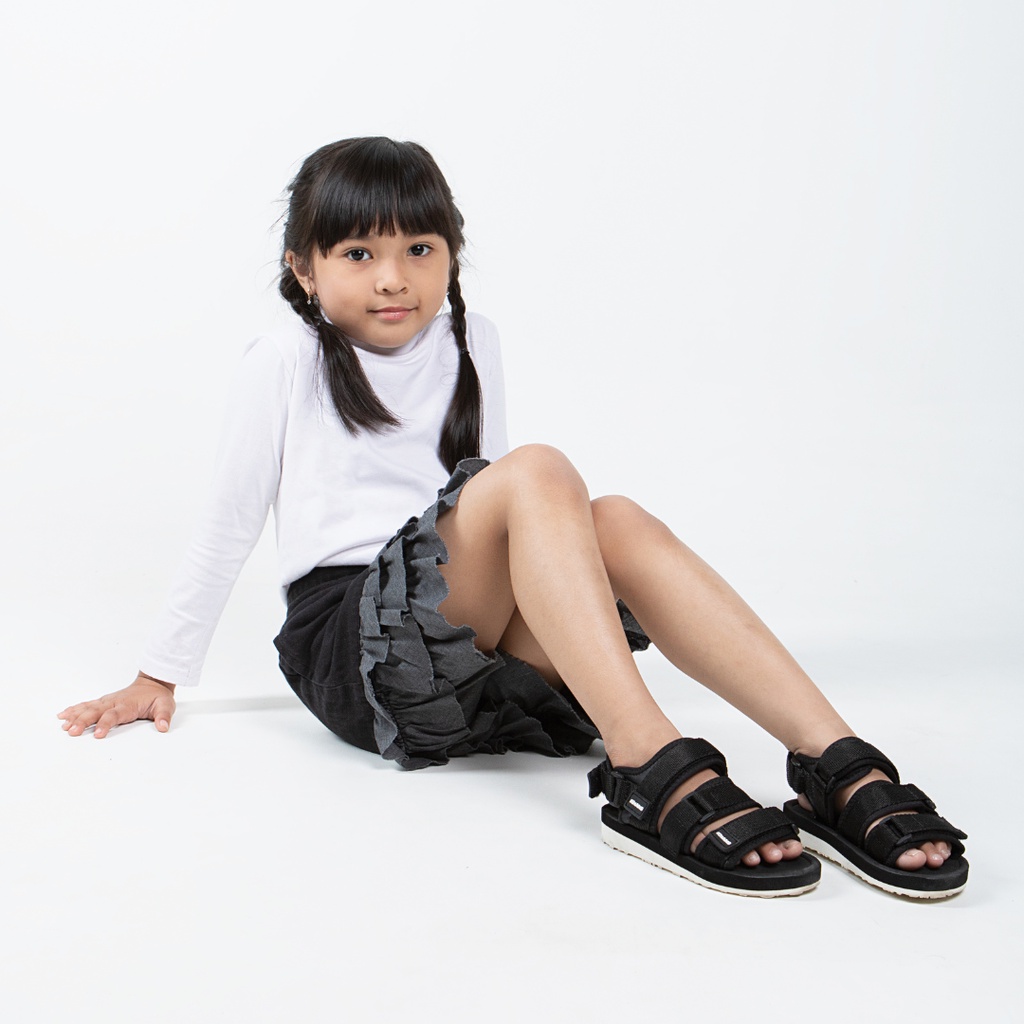 KHANS - Sandal Gunung Anak casual laki laki perempuan  - Rich White Black original