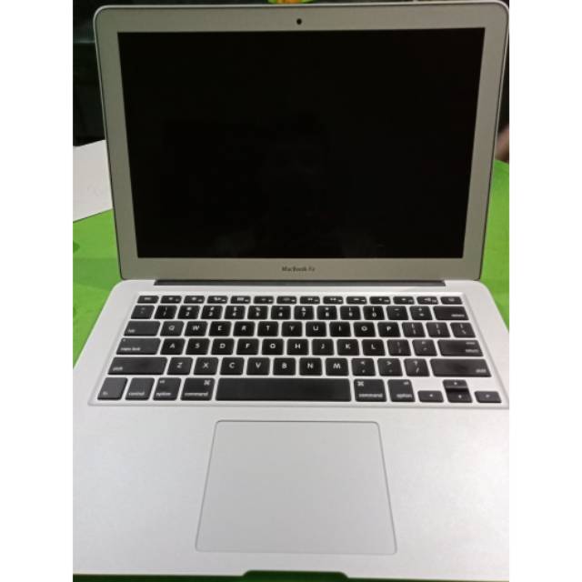 Macbook Air 13 inc 2015 Bekas