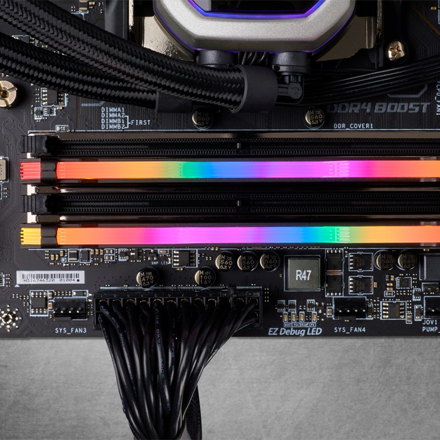 VENGEANCE RGB PRO 32GB (2 x 16GB) DDR4 3200MHz C16 CMW32GX4M2E3200C1