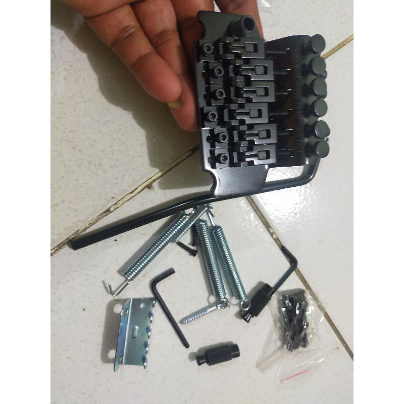 tremolo up donw