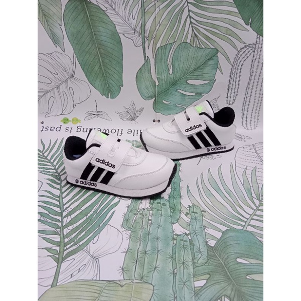 sepatu sneakers anak sepatu anak laki-laki sepatu anak perempuan sepatu sekolah sd sepatu olahraga a