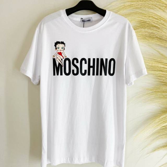 BISA BAYAR DITEMPAT (COD) | Kaos Pria Wanita Moschino - Kaos Import Moschino Pria Wanita T-Shirt