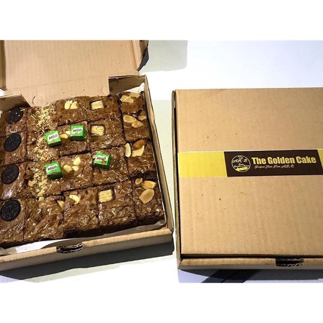 

Golden Cake Brownies