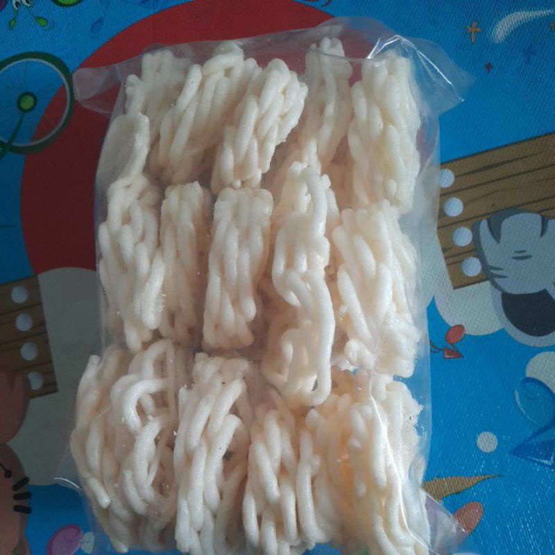 

snack kripik ikan