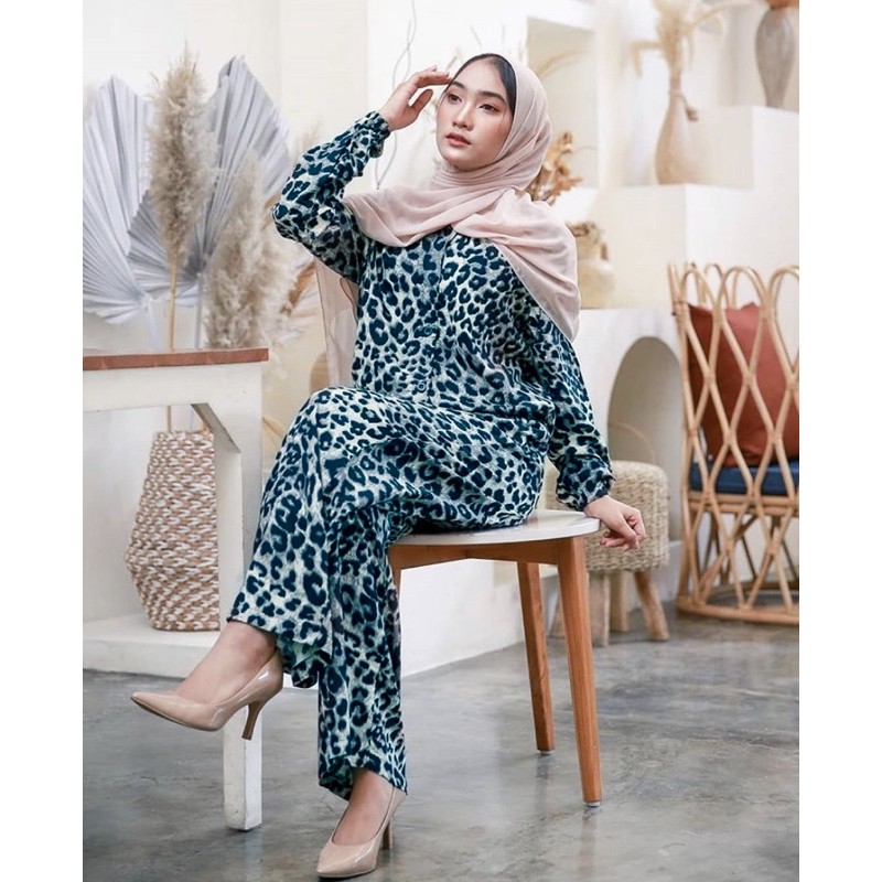 jumpsuit panjang wanita / jumpsuit leopard K1292