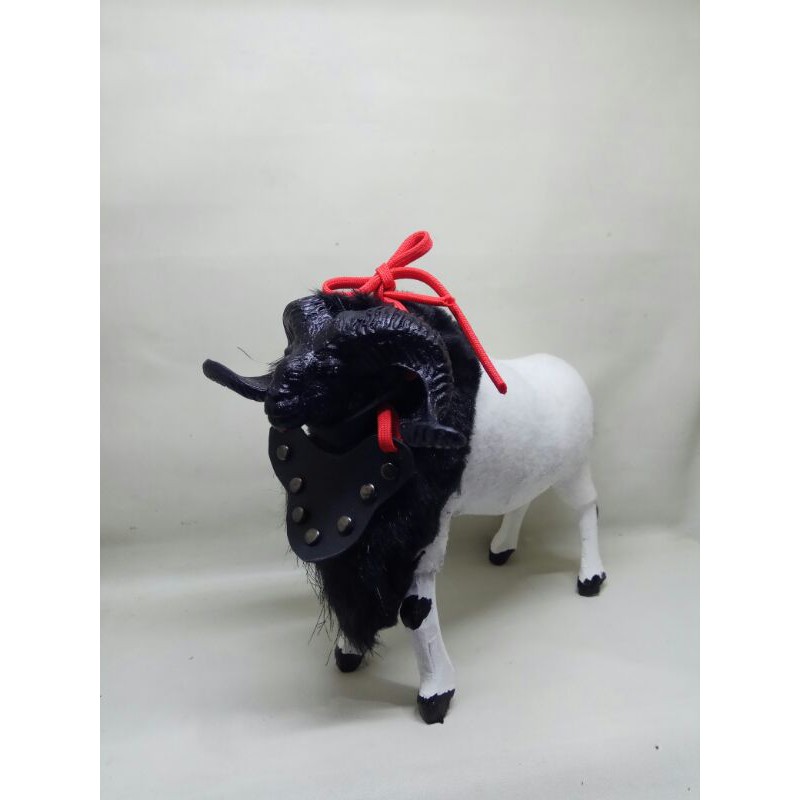 MAINAN MINIATUR DOMBA GARUT