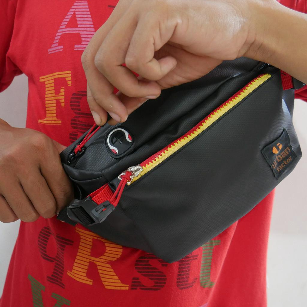 Tas Selempang Dada Pinggang Waistbag Pria Casual Trendi Model Terbaru Hitam Original Urban Clmb