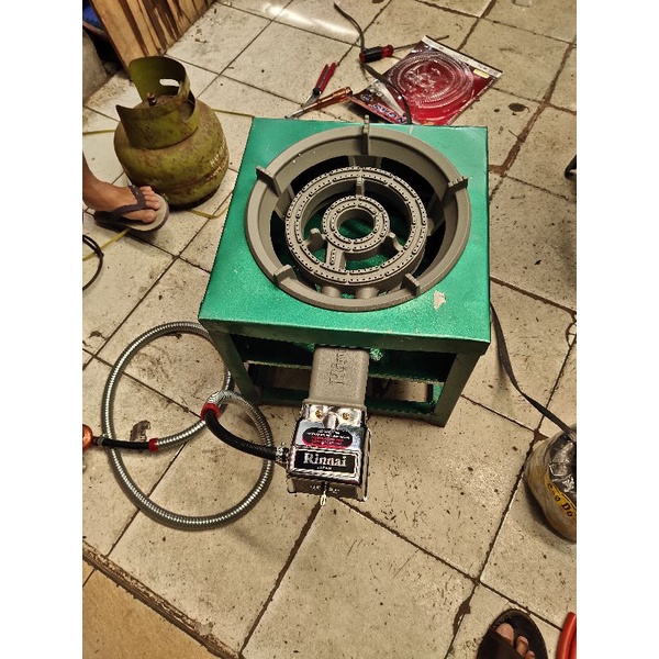 kompor gas Rinnai 1set dudukan nya dan selang regulator Rinnai TL 289
