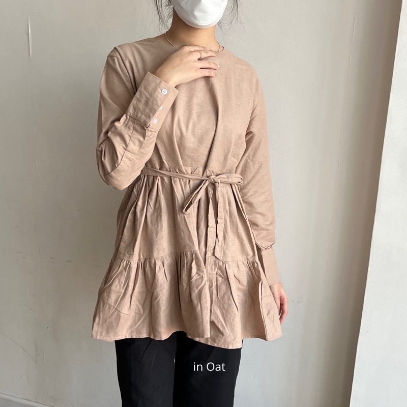 PORONAKA - MAMI Atasan Ruffle Blouse Linen Longsleeve