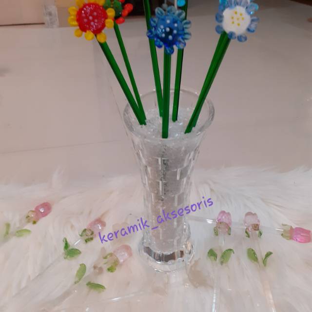 BUNGA LIDI KRISTAL SATU SET ( vas,bunga ,pasir