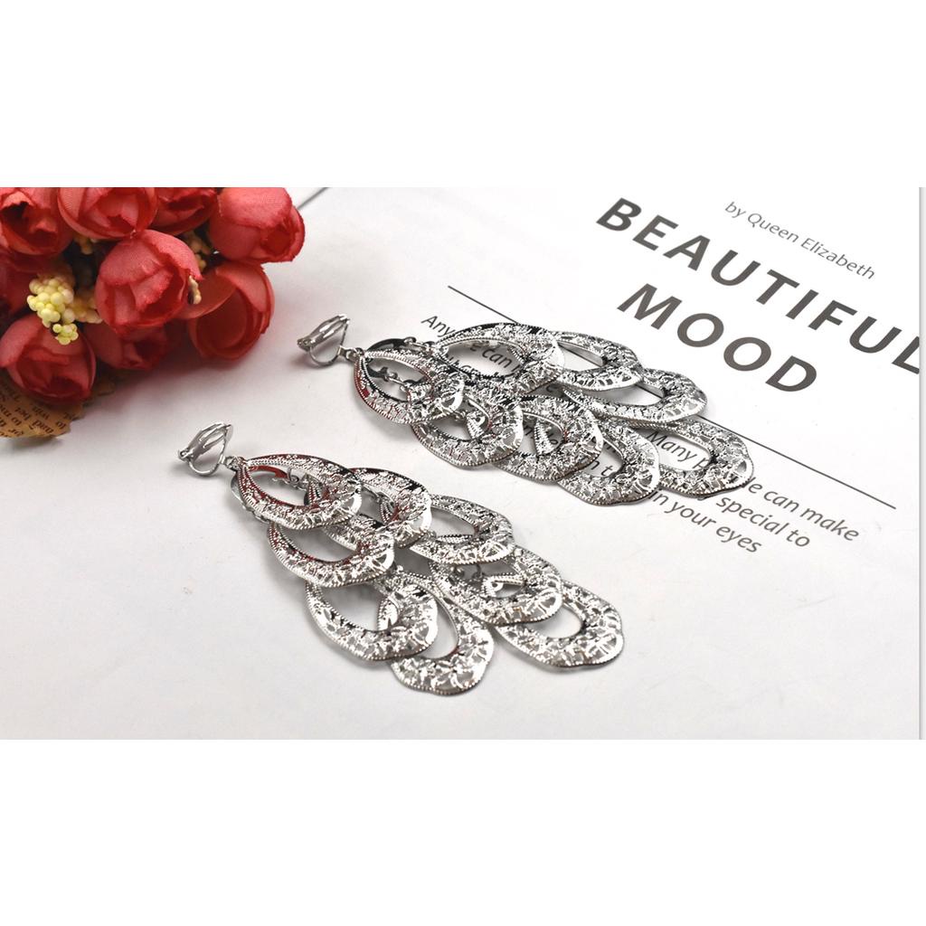 Anting Klip Tanpa Tindik Desain Daun Bahan Metal Warna Goldsilver Untuk Wanita