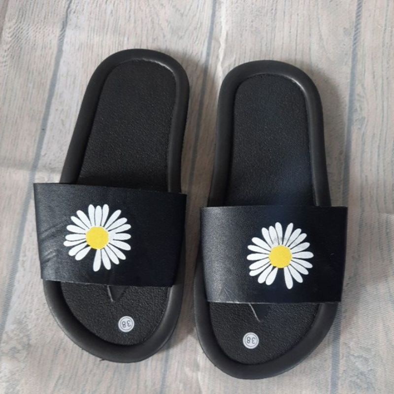 SANDAL WANITA (SLOP KOKOP SPON) BUNGA