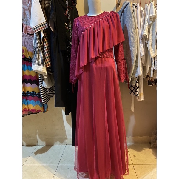 Dress Kondangan Pink Fanta + Include Jilbab Segi Empat bahan Cerutty warna Pink Fanta / Sesuai denga