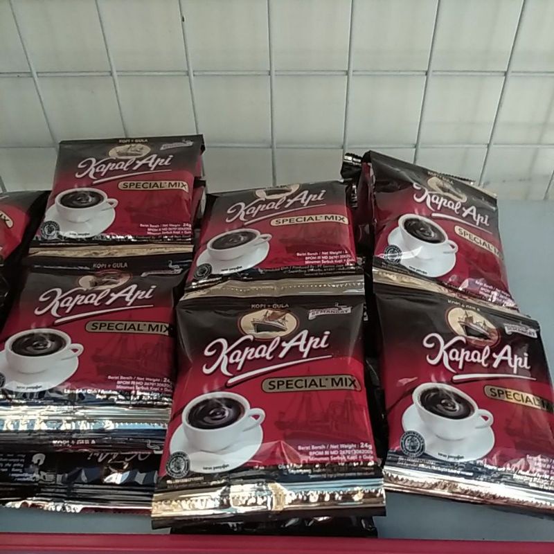 

Kopi Kapal Api Special Mix 30gr 10pcs