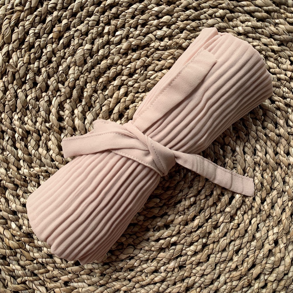 BERGO PLISKET LIDI PREMIUM Jilbab Instan tali Non tali Bahan Ceruty Jahit tepi-Tali Cream