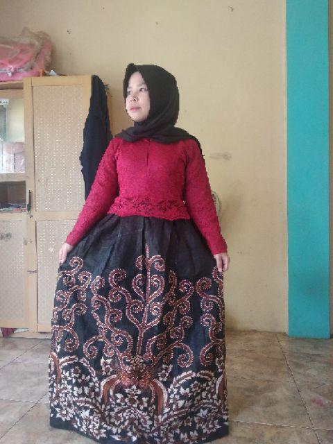 Batik Couple Syahrini Barak Modern Kekinian Kerja Kantor Kondangan Party Pesta Couple Janaka