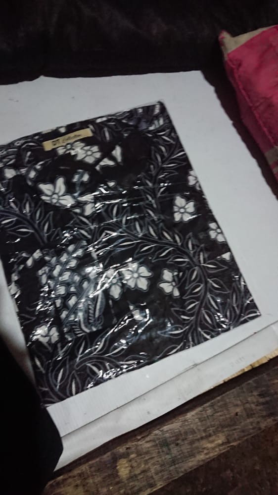 Dt Collection  - Kemeja Batik Cowok  Motif Kenongo Warna Abu Lengan Panjang