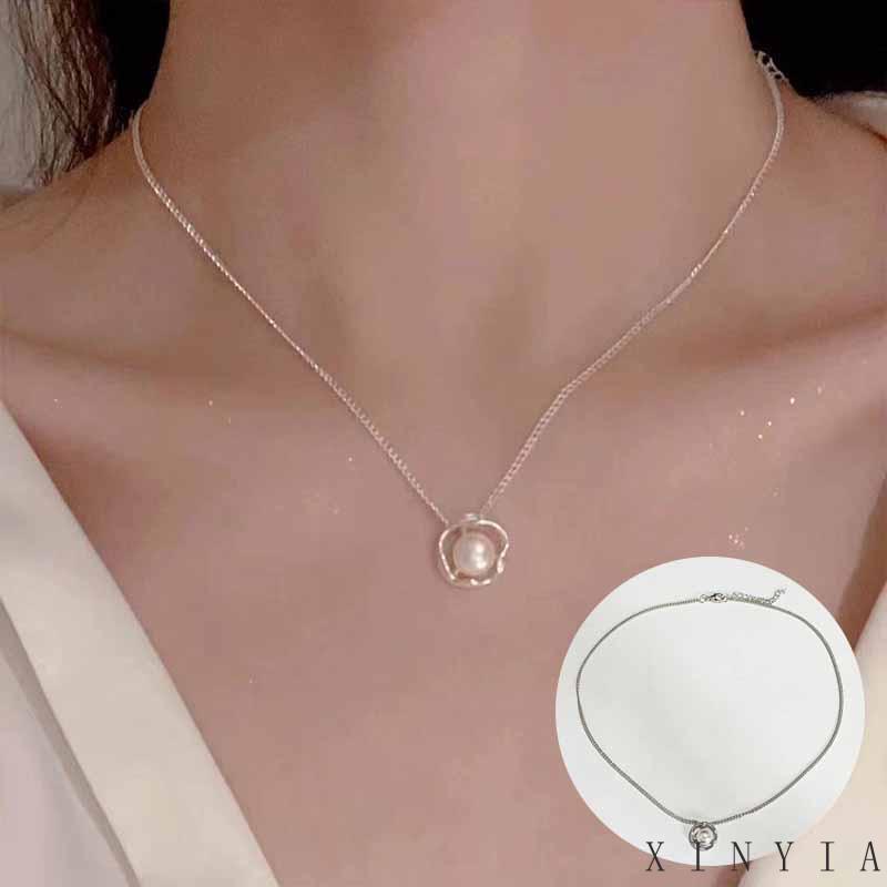 Kalung Rantai Liontin Bunga Mawar Hollow Hias Mutiara Imitasi Mewah Untuk Wanita XIA.ID