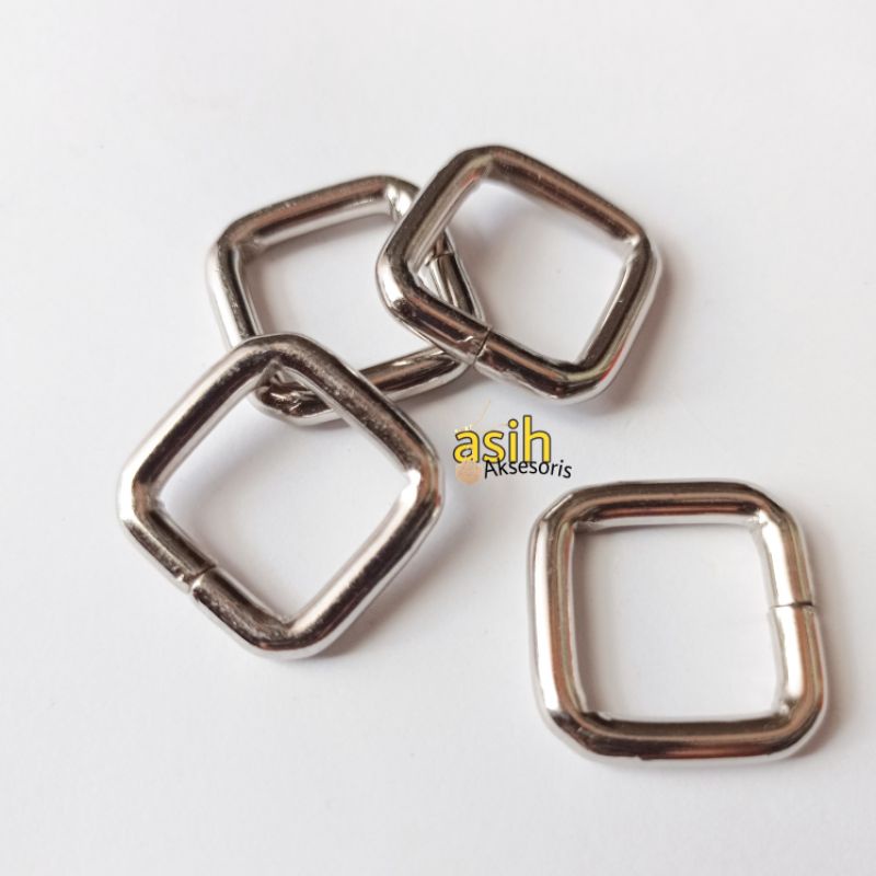 Ring kotak 1,5cm nikel